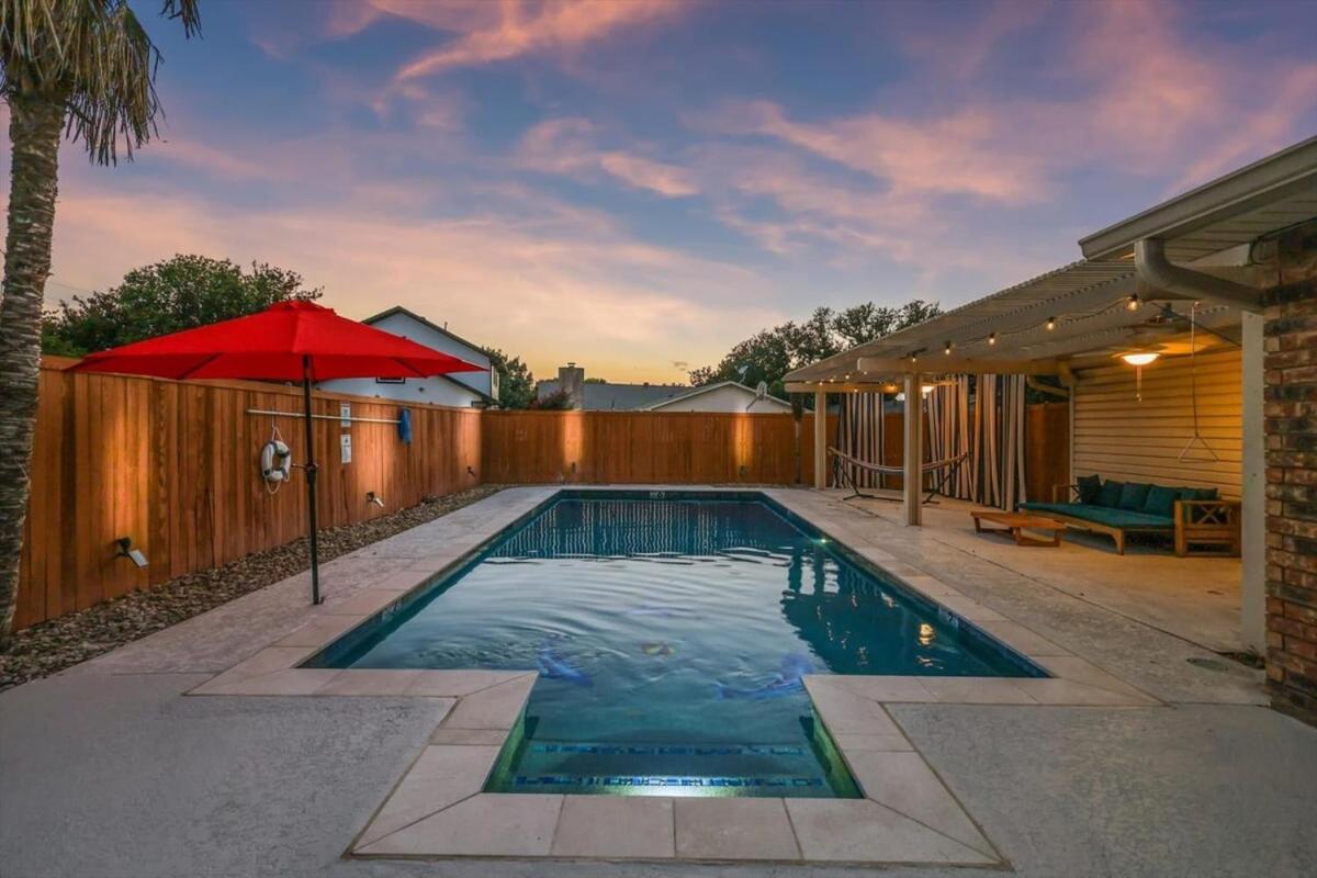 Spectacular 4Br 2,5Ba Holiday Home With Pool And Grill Carrollton Exteriér fotografie