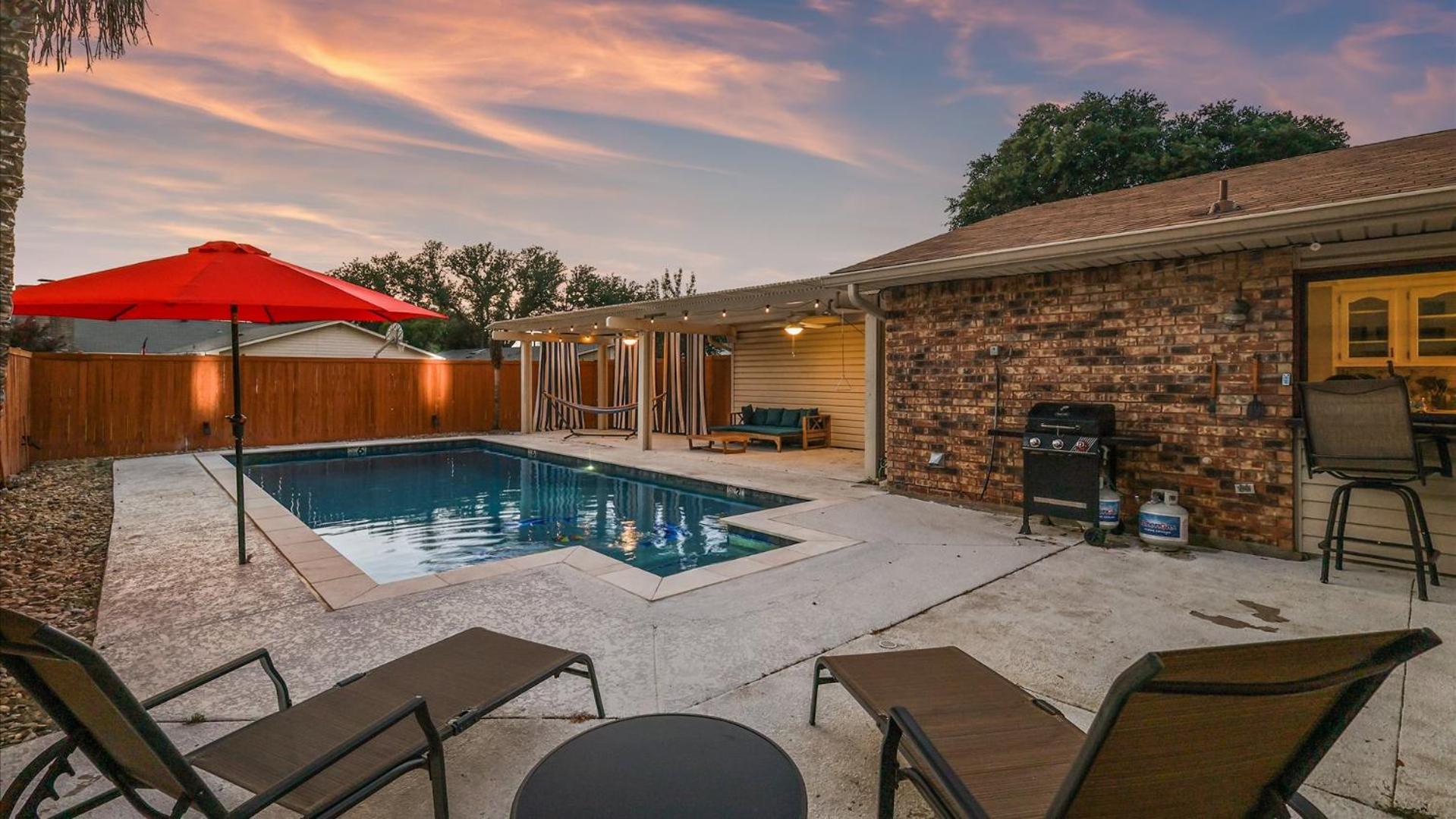 Spectacular 4Br 2,5Ba Holiday Home With Pool And Grill Carrollton Exteriér fotografie